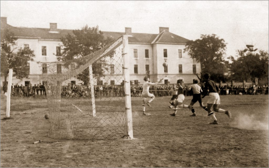 N-Fudbal-Stadion-Sporta-oko-1930-1024x640.jpg